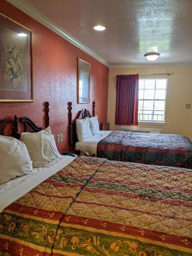 Lake Houmas Inn Екстер'єр фото