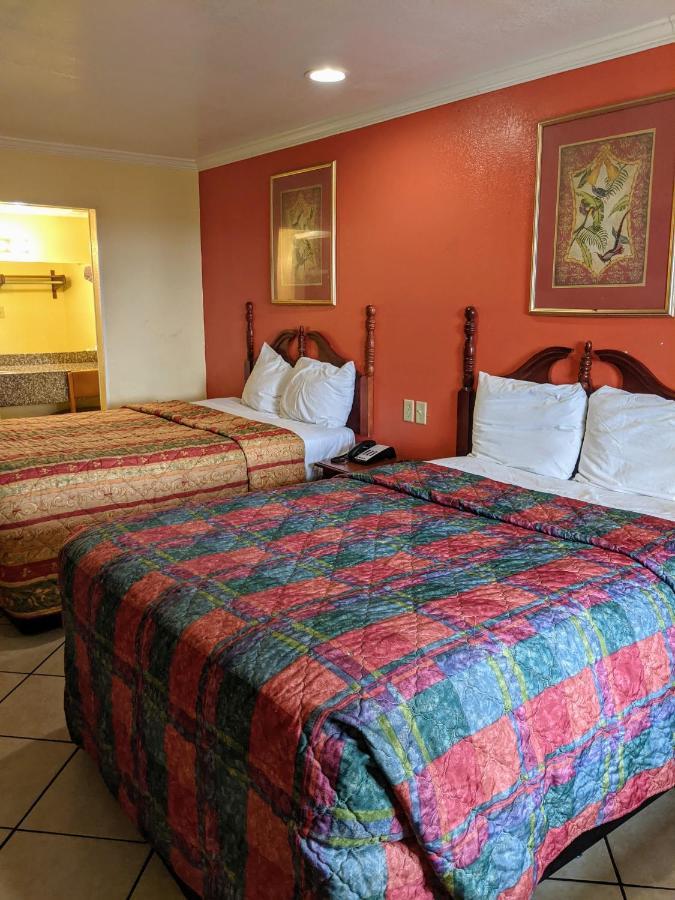 Lake Houmas Inn Екстер'єр фото